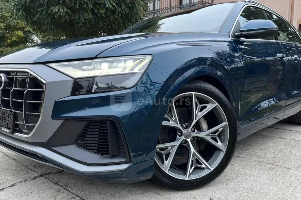 Audi Q8 — polovni automobil