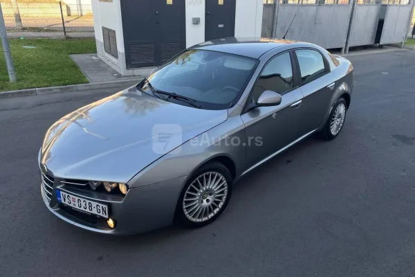 Alfa Romeo 159 — polovni automobil