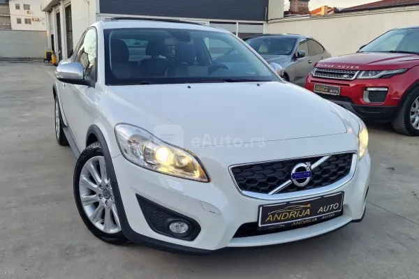 Volvo C30 — polovni automobil