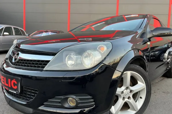 Opel Astra H — polovni automobil