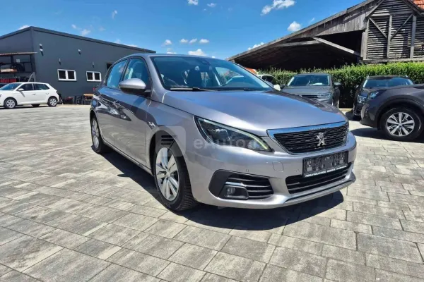 Peugeot 308 — polovni automobil