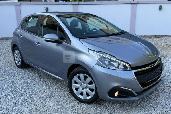Peugeot 208 — polovni automobil