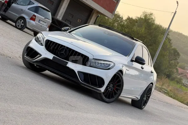 Mercedes Benz C 43 AMG — polovni automobil