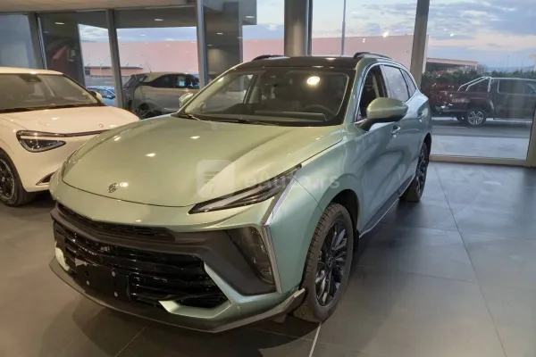 Dongfeng Forthing — polovni automobil