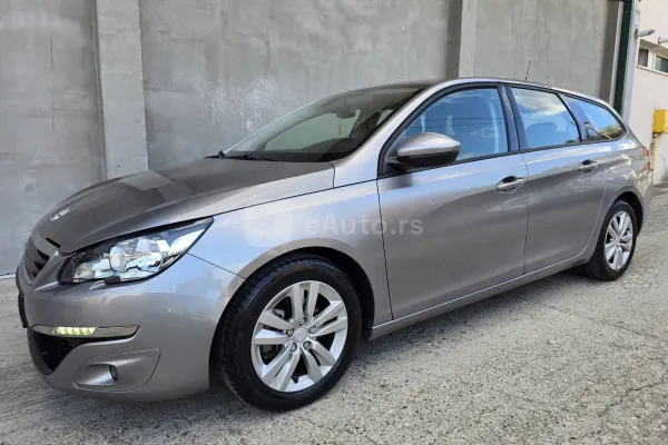 Peugeot 308 — polovni automobil