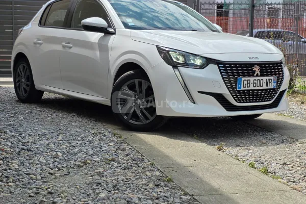 Peugeot 208 — polovni automobil