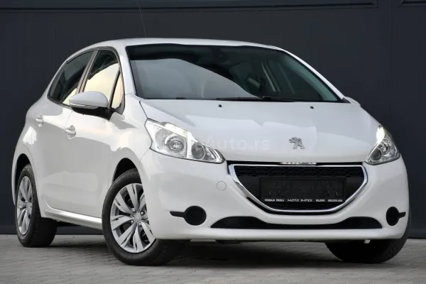 Peugeot 208 — polovni automobil