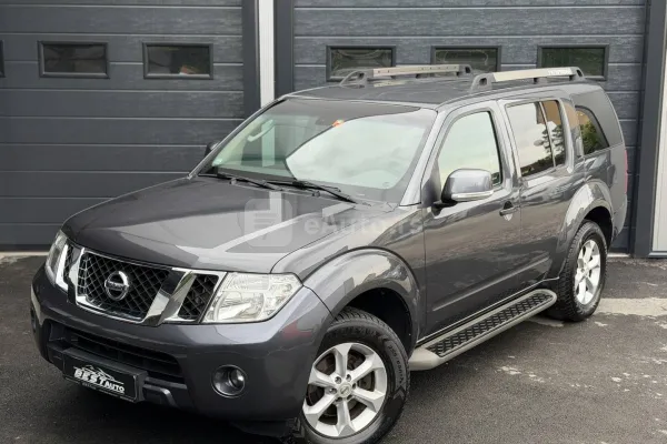 Nissan Pathfinder — polovni automobil