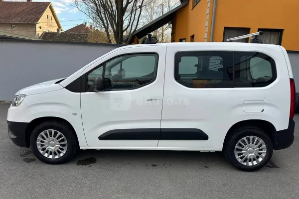 Toyota Proace City — polovni automobil