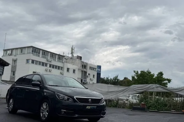 Peugeot 308 — polovni automobil