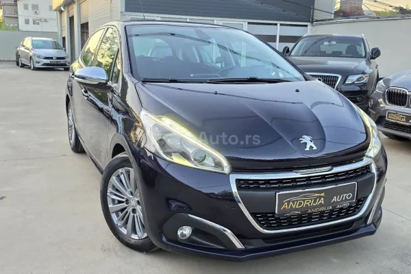Peugeot 208 — polovni automobil