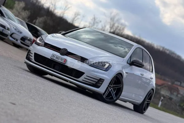 Volkswagen Golf 7 — polovni automobil