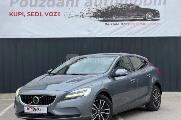Volvo V40 — polovni automobil