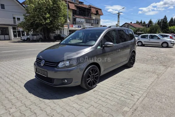 Volkswagen Touran — polovni automobil