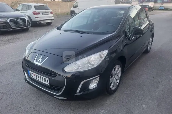 Peugeot 308 — polovni automobil