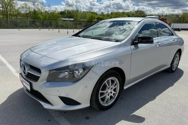Mercedes Benz CLA 180 — polovni automobil