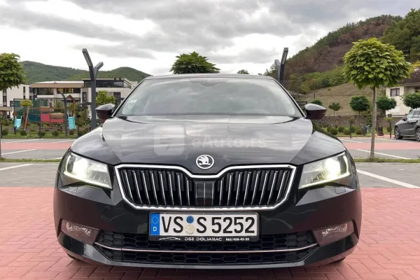 Škoda Superb — polovni automobil