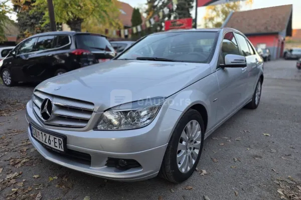 Mercedes Benz C 200 — polovni automobil