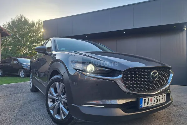 Mazda CX-30 — polovni automobil