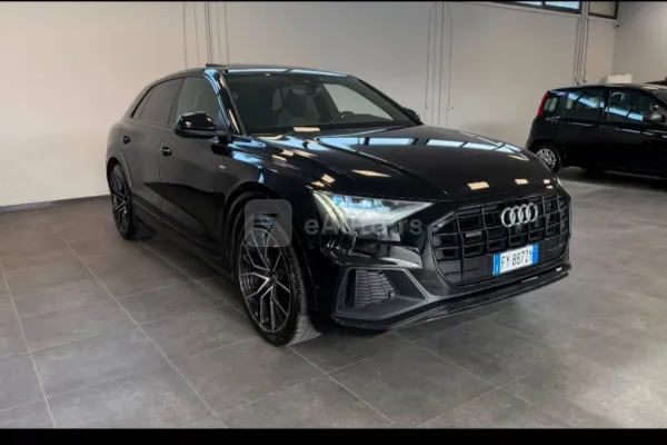 Audi Q8 — polovni automobil