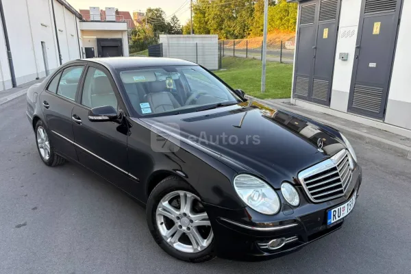 Mercedes Benz E 280 — polovni automobil