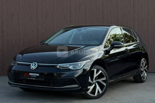 Volkswagen Golf 8 — polovni automobil