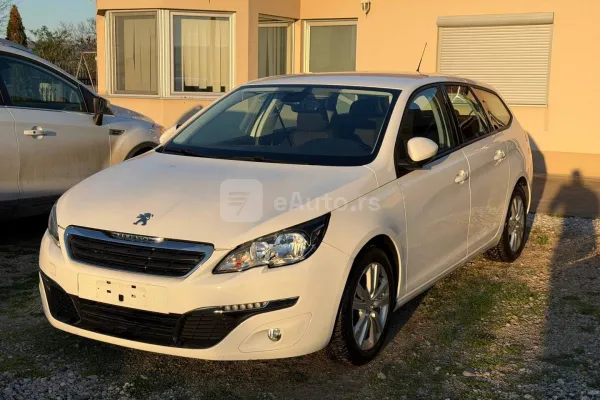 Peugeot 308 — polovni automobil