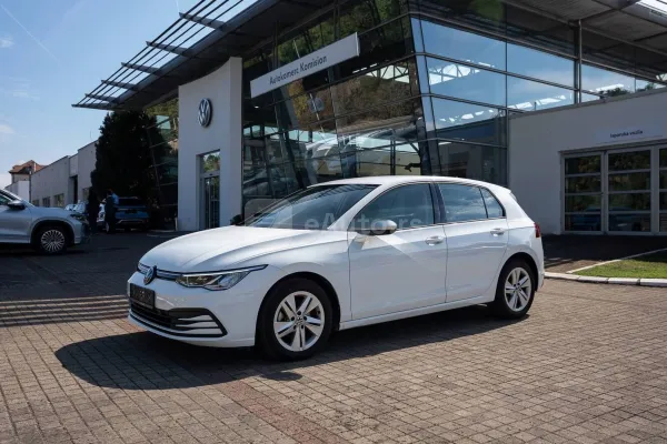 Volkswagen Golf 8 — polovni automobil