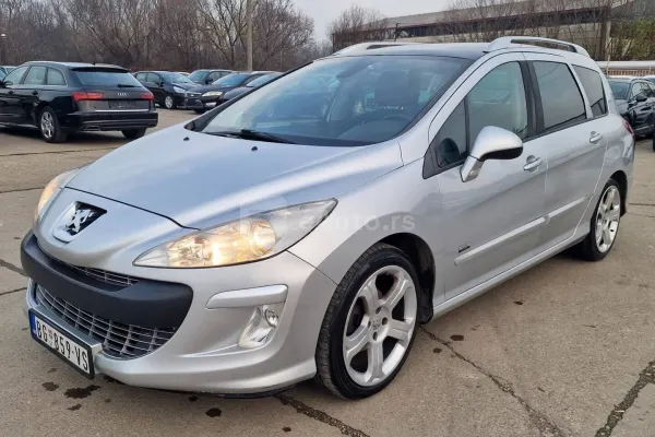 Peugeot 308 — polovni automobil