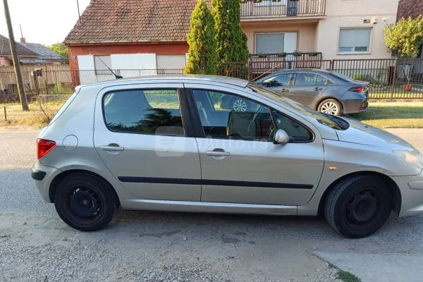 Peugeot 307 — polovni automobil