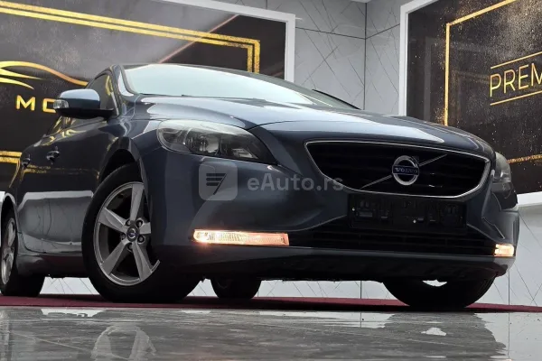 Volvo V40 — polovni automobil
