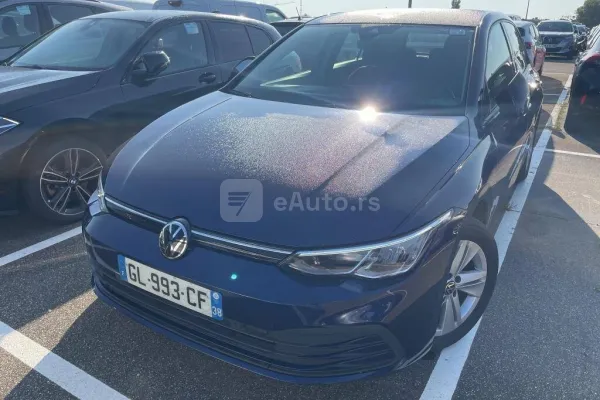 Volkswagen Golf 8 — polovni automobil
