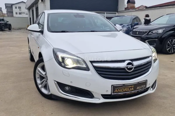 Opel Insignia — polovni automobil