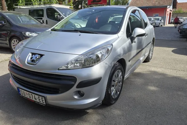 Peugeot 207 — polovni automobil