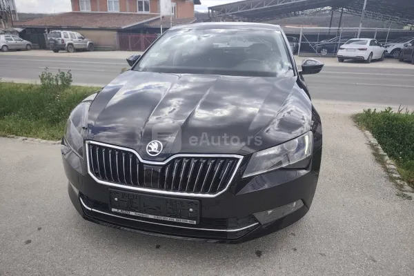 Škoda Superb — polovni automobil