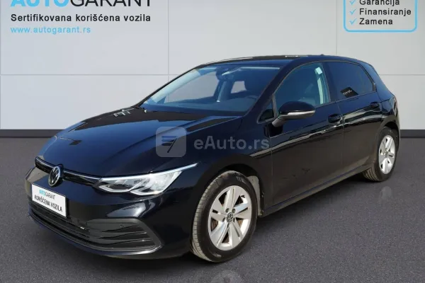 Volkswagen Golf 8 — polovni automobil