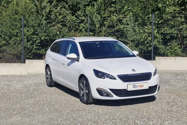 Peugeot 308 — polovni automobil