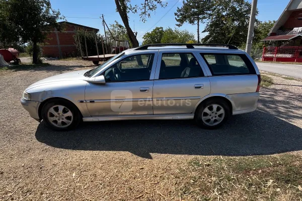 Opel Vectra B — polovni automobil