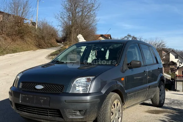 Ford Fusion — polovni automobil