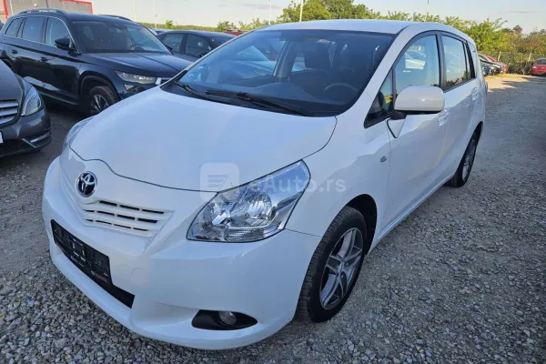 Toyota Verso — polovni automobil