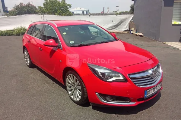 Opel Insignia — polovni automobil