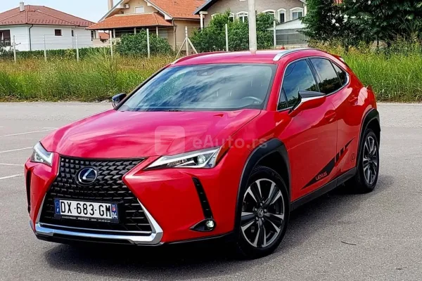 Lexus UX — polovni automobil