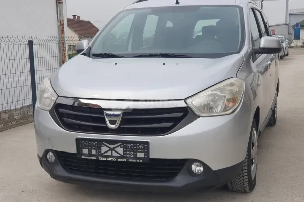 Dacia Lodgy — polovni automobil