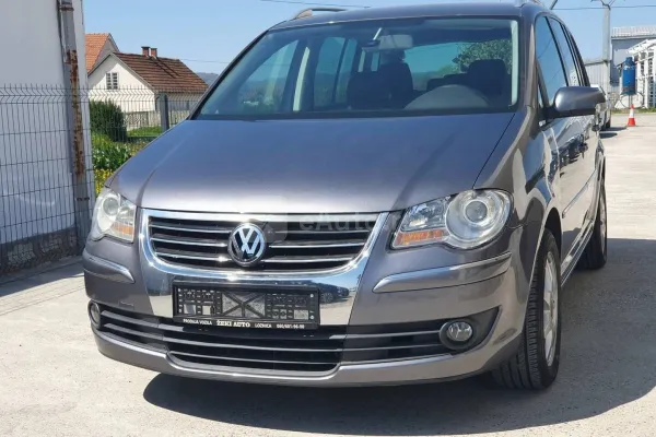 Volkswagen Touran — polovni automobil