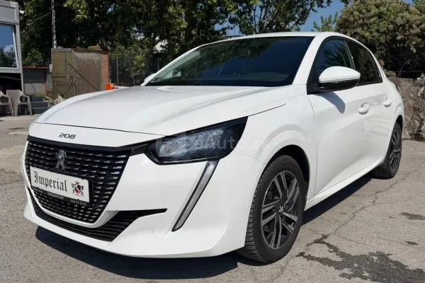 Peugeot 208 — polovni automobil
