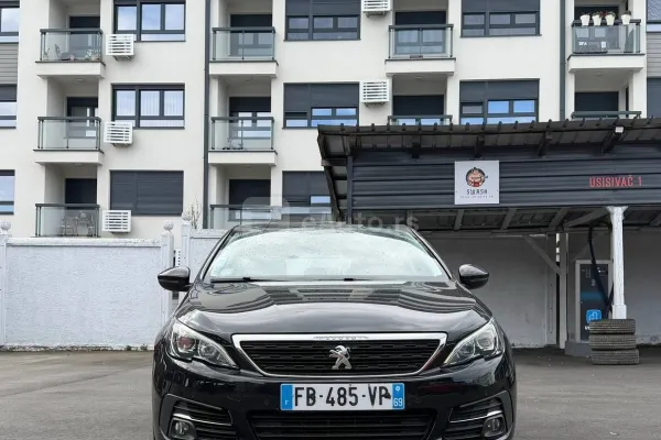 Peugeot 308 — polovni automobil