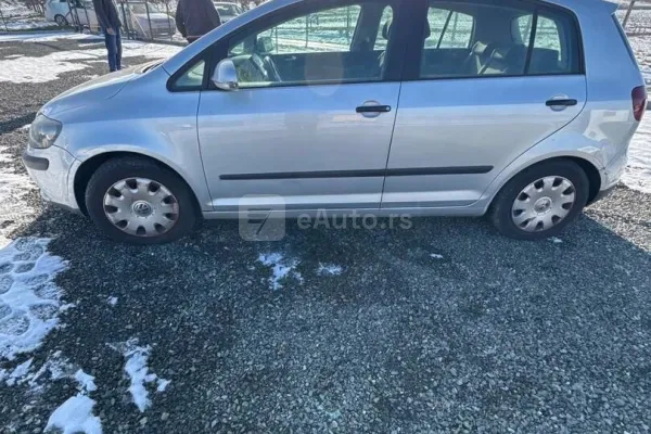 Volkswagen Golf 5 — polovni automobil