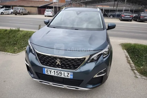 Peugeot 5008 — polovni automobil