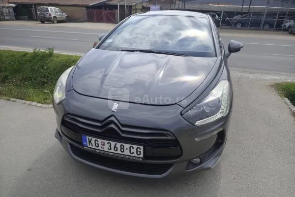 DS 5 — polovni automobil