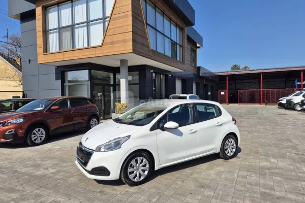 Peugeot 208 — polovni automobil